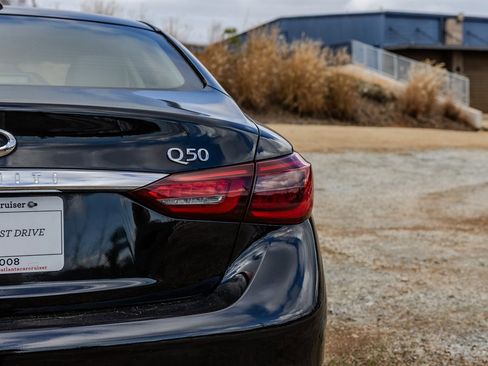 Used 2019 INFINITI Q50 Luxe image 11