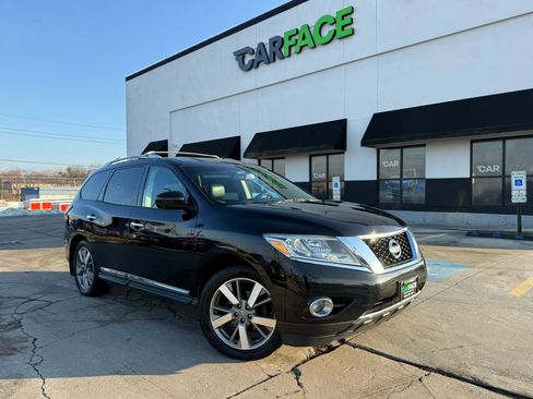 Used 2014 Nissan Pathfinder Platinum w/ Cargo Package image 2