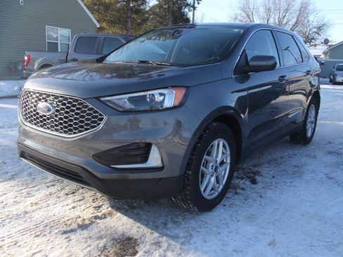 Used 2023 Ford Edge SEL image 7