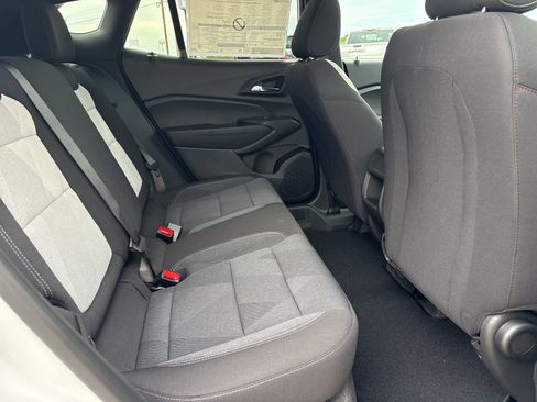New 2026 Chevrolet Trax RS w/ Sunroof Package image 17