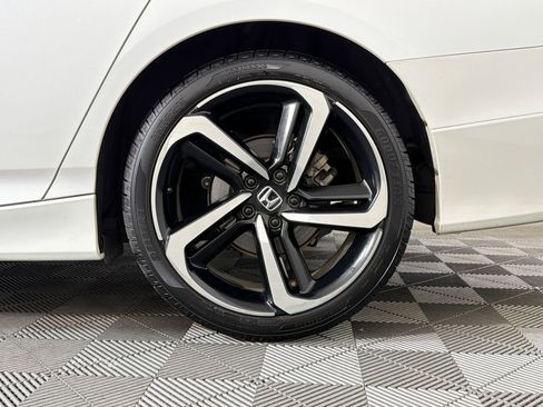 Used 2019 Honda Accord Sport image 10