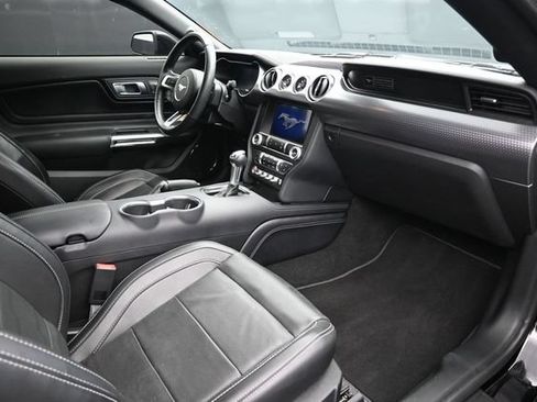 Used 2020 Ford Mustang GT Premium w/ GT Performance Package RWD image 16