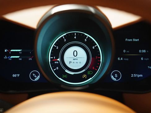 Used 2021 Aston Martin V8 Vantage Roadster RWD image 20
