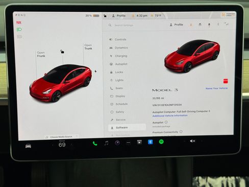 Used 2022 Tesla Model 3 Standard Range image 30