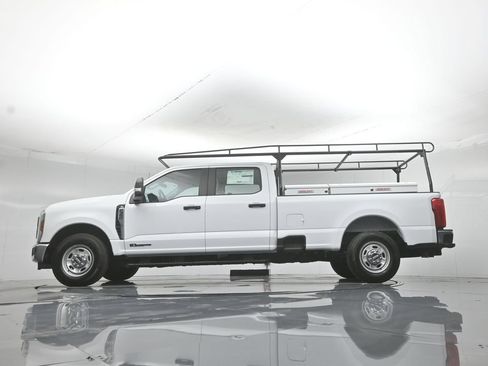 New 2026 Ford F350 XL w/ XL Chrome Package RWD image 6