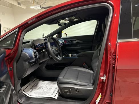 New 2026 Chevrolet Equinox EV LT w/ Convenience Package II image 19