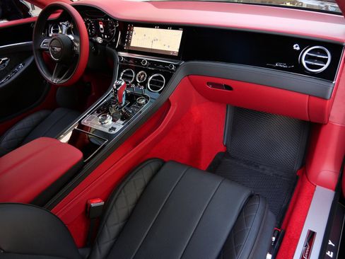 Used 2022 Bentley Continental GT Speed image 19