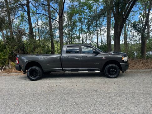 Used 2021 RAM 3500 Big Horn w/ Level 1 Equipment Group image 2