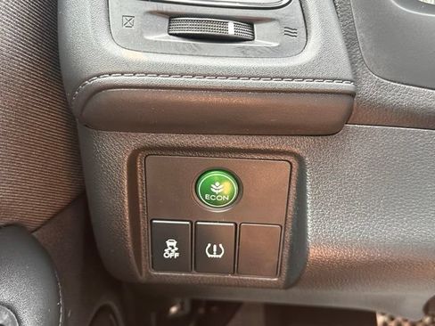 Used 2022 Honda HR-V Sport image 18