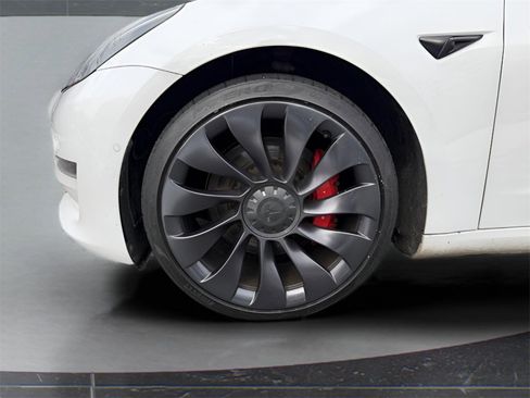 Used 2021 Tesla Model 3 Performance image 10