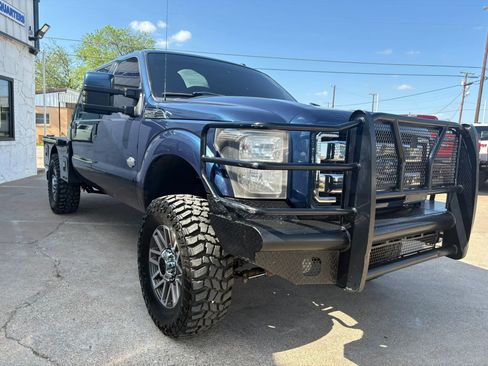 Used 2015 Ford F250 King Ranch w/ FX4 Off-Road Package image 4