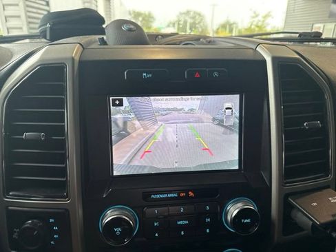 Used 2019 Ford F150 Lariat w/ Equipment Group 502A Luxury AWD/4WD image 13
