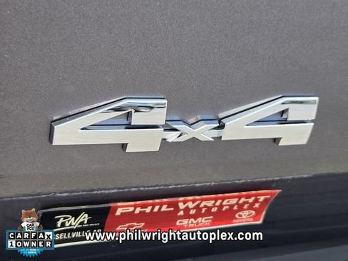 Used 2024 Toyota Tundra Limited AWD/4WD image 17