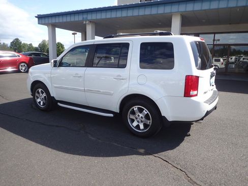 Used 2011 Honda Pilot Touring image 3