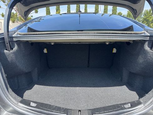 Used 2017 Ford Fusion SE w/ Fusion SE Technology Package FWD image 20