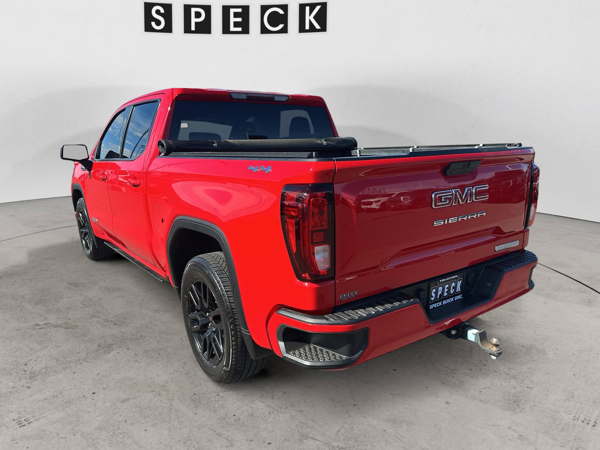 Used 2020 GMC Sierra 1500 Elevation w/ Elevation Value Package AWD/4WD image 3