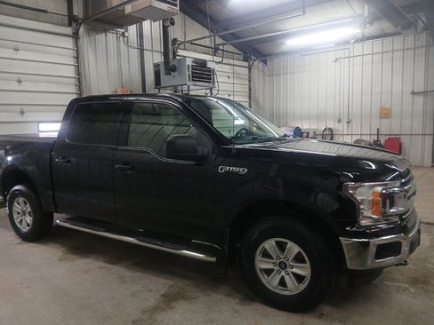 Used 2018 Ford F150 XLT image 4