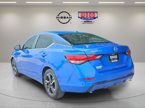 Used 2025 Nissan Sentra SV FWD image 4