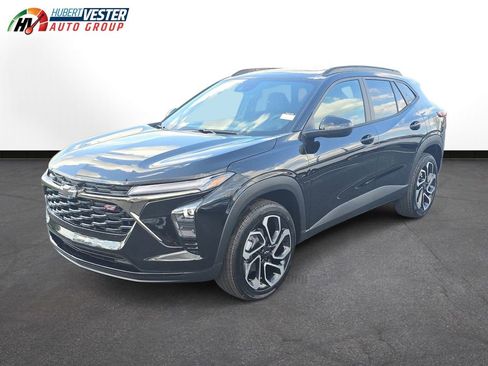 New 2026 Chevrolet Trax RS w/ Sunroof Package image 2