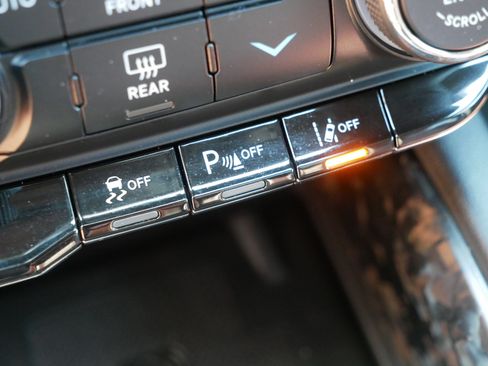 Used 2024 Dodge Durango R/T AWD/4WD image 37