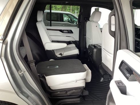 Used 2025 Chevrolet Tahoe Premier w/ Sun And Tow Package AWD/4WD image 48