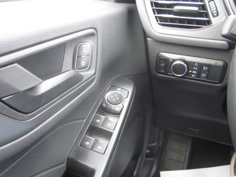 Used 2024 Ford Escape Active AWD/4WD image 19