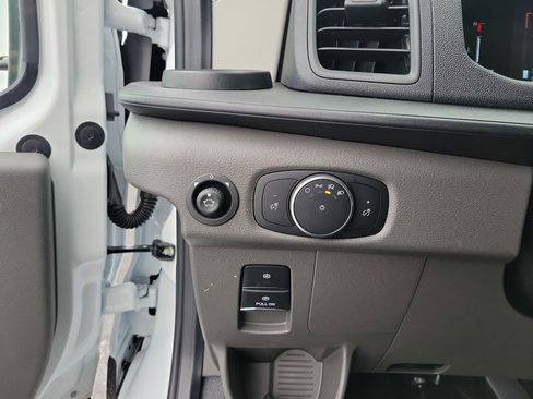 New 2026 Ford Transit 250 148 Medium Roof image 23