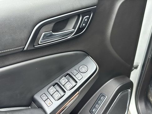 Used 2015 Chevrolet Tahoe LT image 14