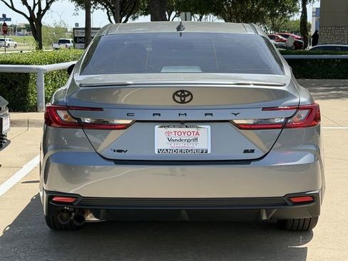 New 2026 Toyota Camry SE FWD image 5