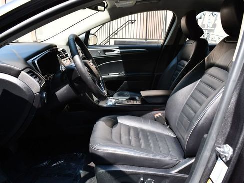 Used 2017 Ford Fusion Energi SE image 16