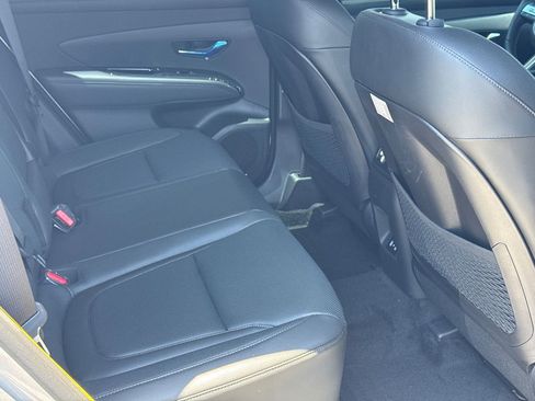 Used 2025 Hyundai Tucson Limited AWD/4WD image 15