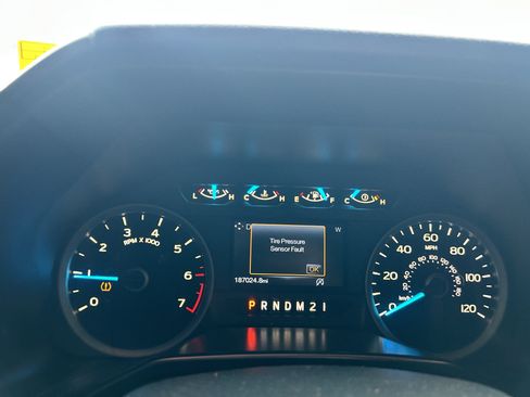 Used 2016 Ford F150 XLT w/ Equipment Group 302A Luxury RWD image 16