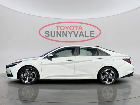 Used 2021 Hyundai Elantra Limited w/ Cargo Package FWD image 6