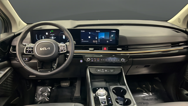 Used 2026 Kia Carnival SX Prestige FWD image 11