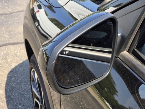 Used 2025 Chevrolet Trax RS w/ Driver Confidence Package image 17