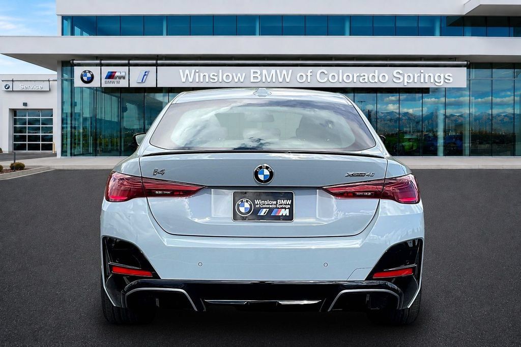 Used 2026 BMW i4 xDrive40i w/ M Sport Package AWD/4WD image 5
