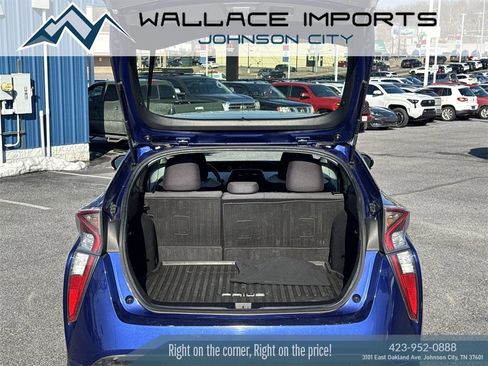 Used 2016 Toyota Prius Three w/ Advanced Technology Package image 45