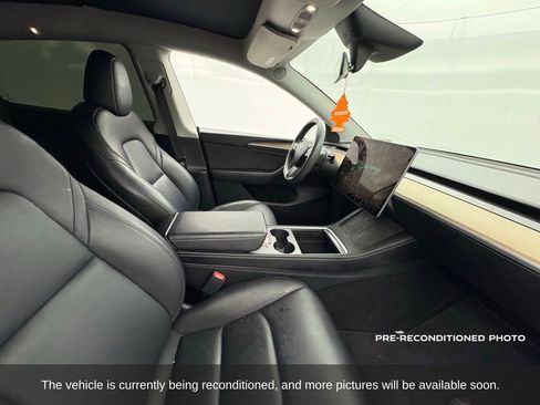 Used 2023 Tesla Model Y Long Range image 15