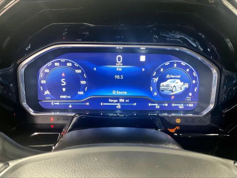 Used 2022 Chevrolet Silverado 1500 High Country w/ High Country Premium Package image 25