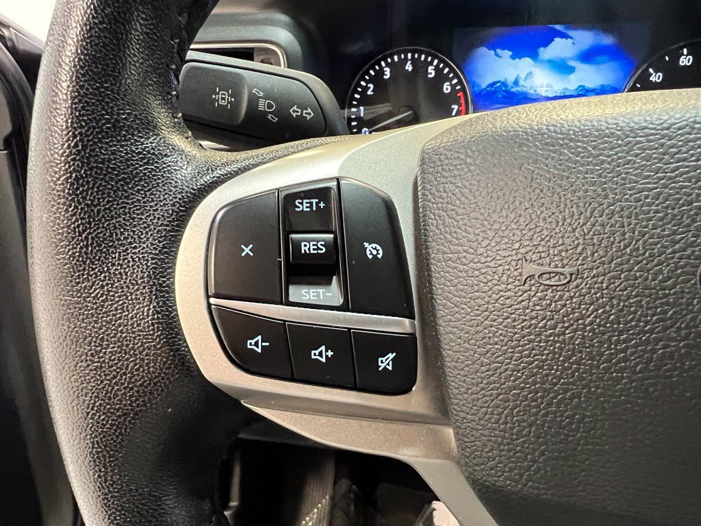 Used 2023 Ford Explorer XLT w/ Equipment Group 202A AWD/4WD image 20