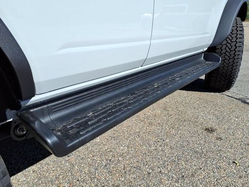 New 2026 Ford Bronco Outer Banks w/ Sasquatch Package AWD/4WD image 8