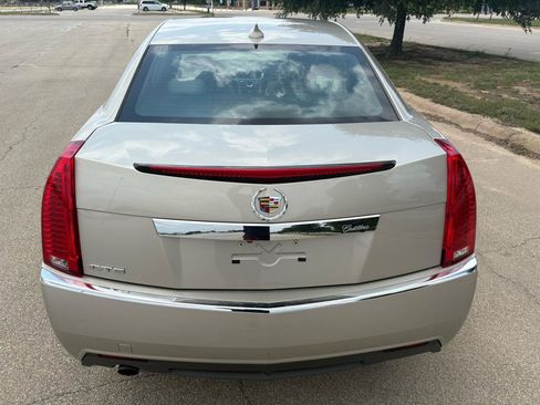 Used 2013 Cadillac CTS Luxury RWD image 2