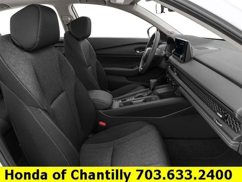 Certified 2025 Honda Accord SE image 10