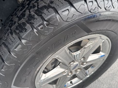 Used 2024 Ford F150 XLT w/ Mobile Office Package image 12