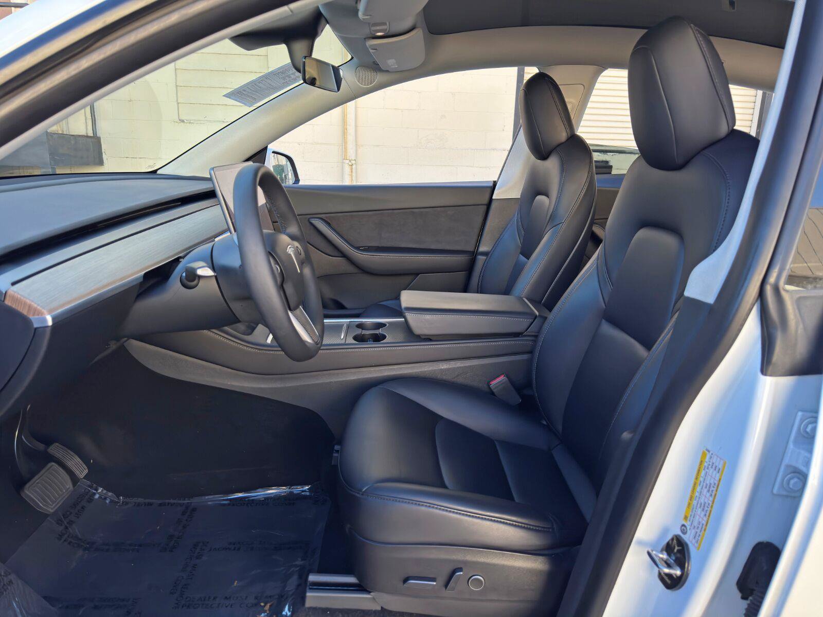 Used 2021 Tesla Model Y Long Range AWD/4WD image 16