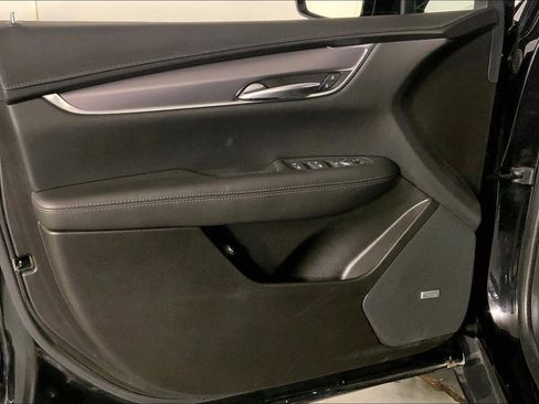Used 2023 Cadillac XT5 Luxury FWD image 24