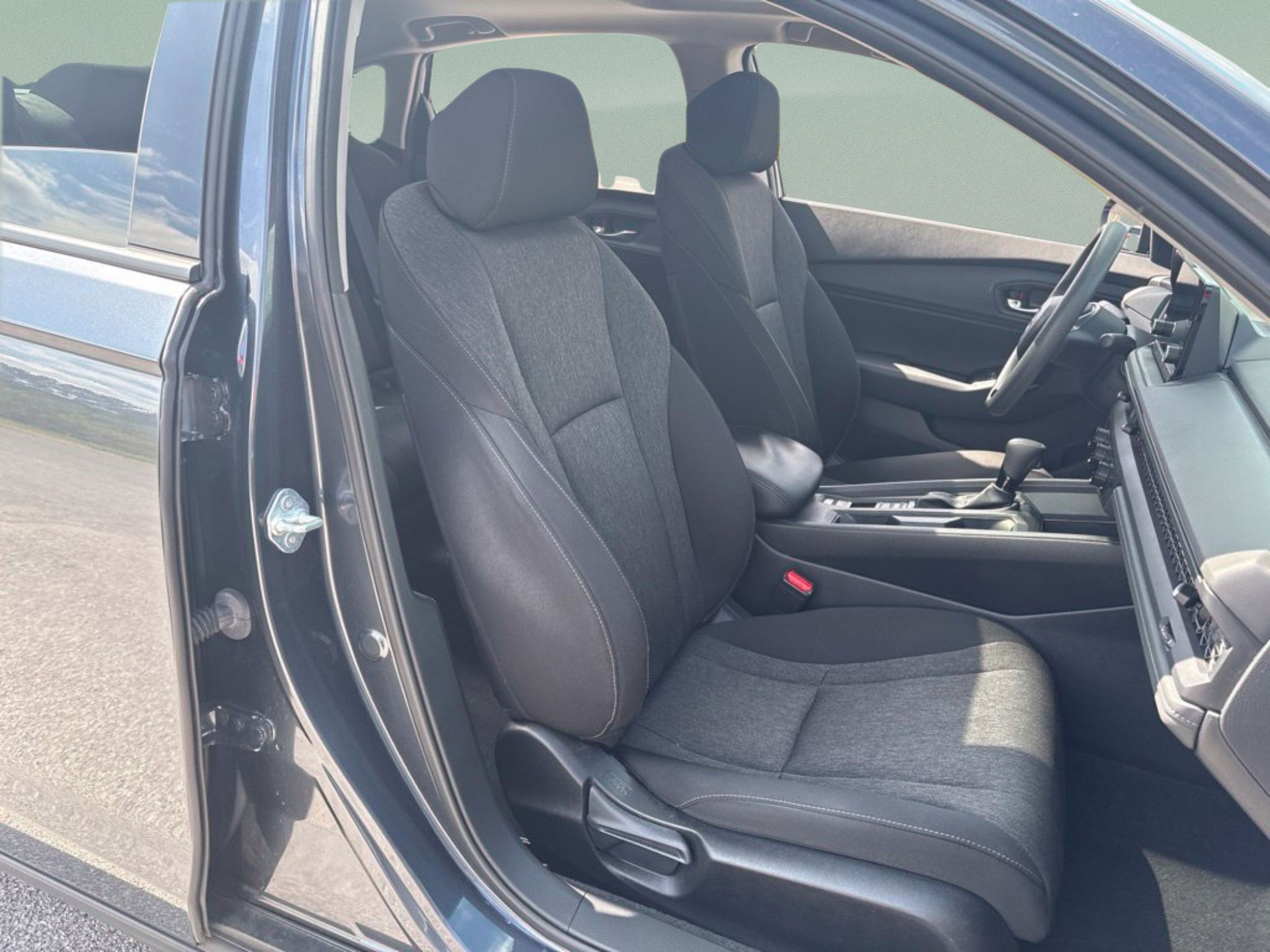 Used 2023 Honda Accord EX image 29