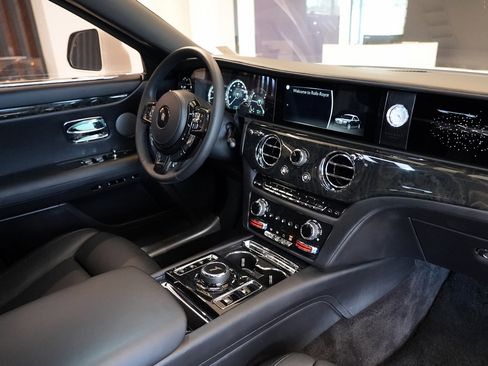 Certified 2022 Rolls-Royce Ghost image 29