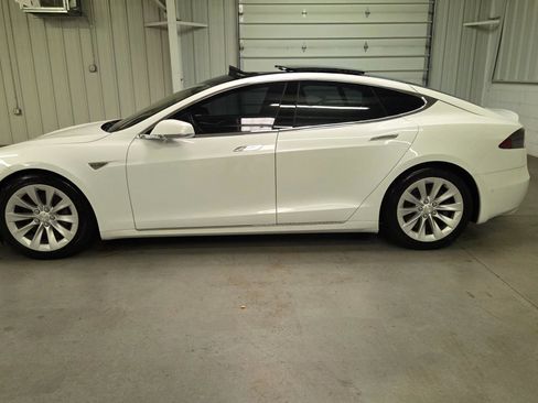 Used 2016 Tesla Model S 90D AWD/4WD image 3