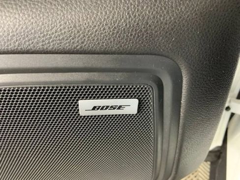 Used 2019 Porsche Macan AWD/4WD image 28